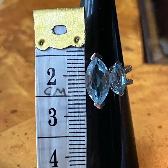 Sky Blue Topaz Sterling Silver Ring Size 5.75 - Picture 8 of 9